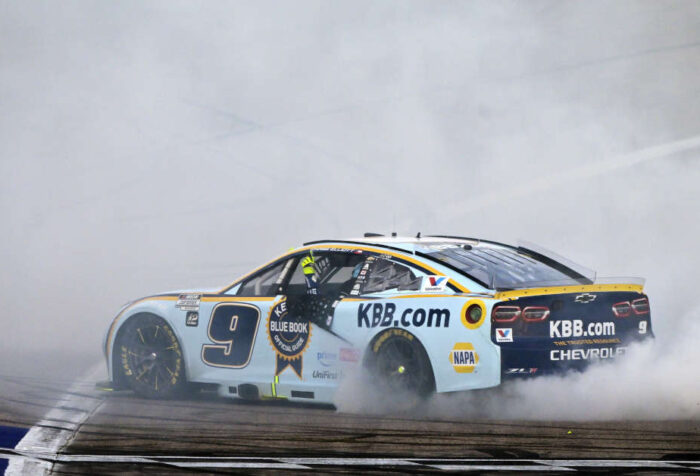 Chase Elliott 9 Kansas Speedway Playoffs win 2025