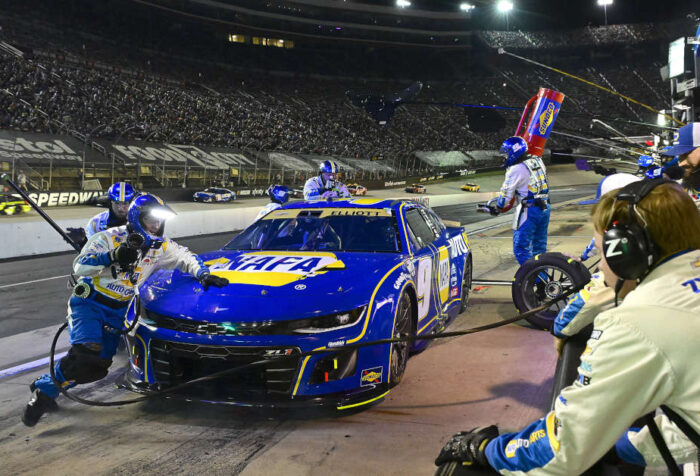 Chase Elliott NASCAR Playoffs Bristol Night Race NAPA 9