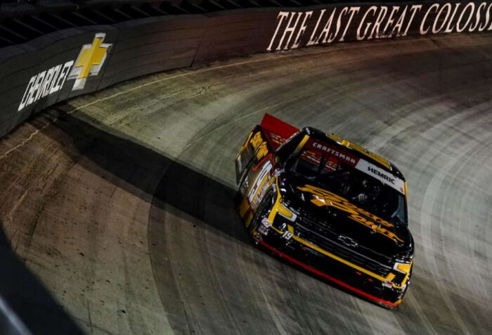 Daniel Hemric MHR 19 NASCAR Playoffs Bristol top5