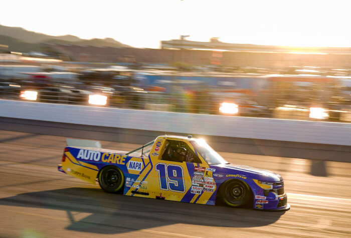 Daniel Hemric NAPA Auto Care 19 NASCAR Phoenix 2025