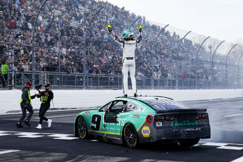 Chase Elliott 9 NASCAR Cup Martinsville 2026 winner
