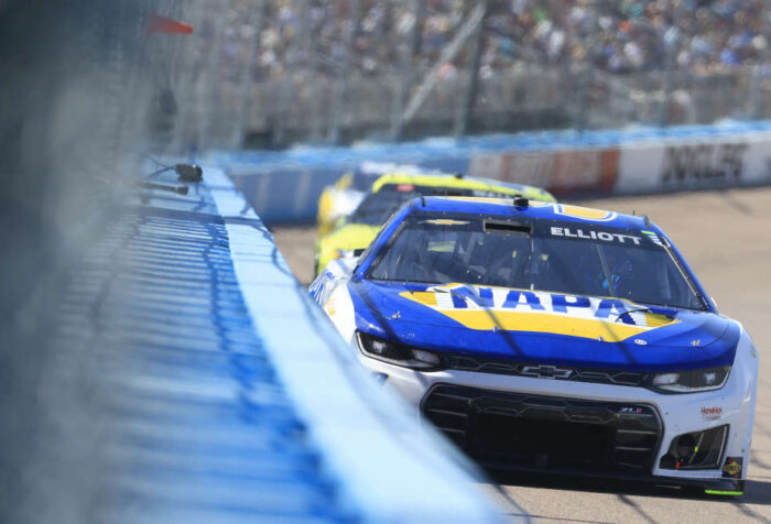 Chase Elliott NAPA Auto Parts 9 NASCAR Phoenix 2026