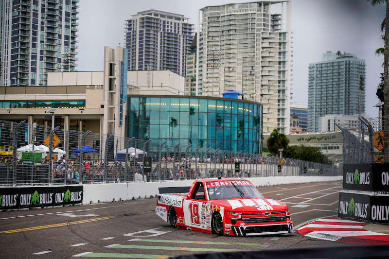 Daniel Hemric 19 Motion Industries NASCAR St Petersburg 