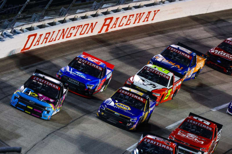 Daniel Hemric NAPA Nightvision 19 Darlington 2026 top10