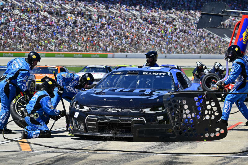 Chase Elliott 9 Texas Motor Speedway winner 2026 NAPA 