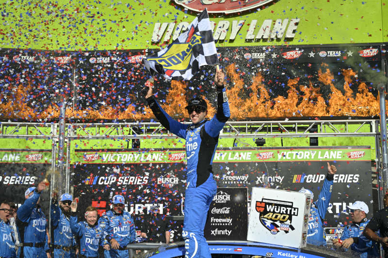 Chase Elliott 9 Texas Motor Speedway winner 2026 NAPA 