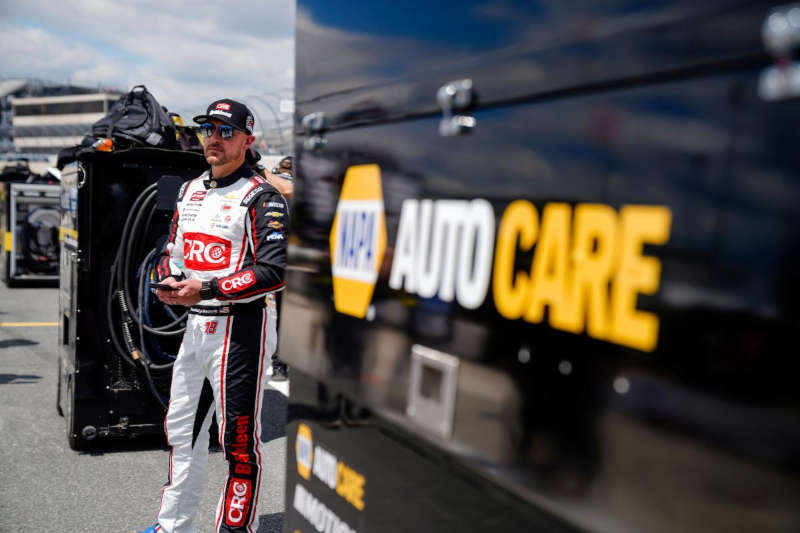 Daniel Hemric NASCAR Trucks MHR 19 Dover 2026 