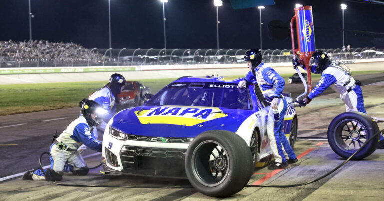Chase Elliott NAPA Auto Parts 9 Cup Series Nashville 2026