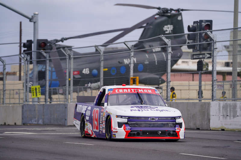 Daniel Hemric NAPA Auto Care 19 MHR Coronado 2026 runnerup