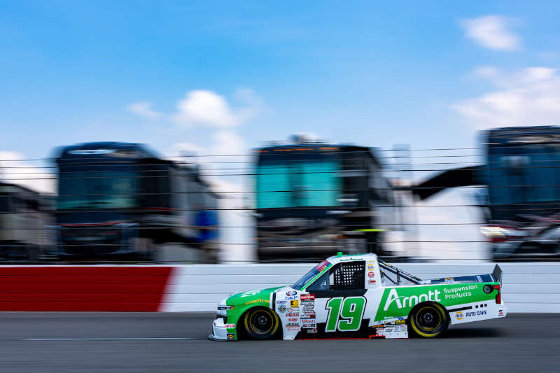 Daniel Hemric Arnott 19 MHR North Wilkesboro 2026