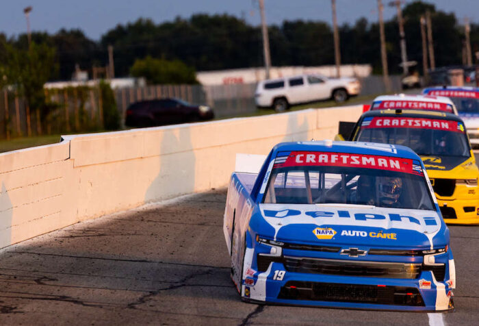 Daniel Hemric IRP 19 MHR NASCAR 2026 Delphi