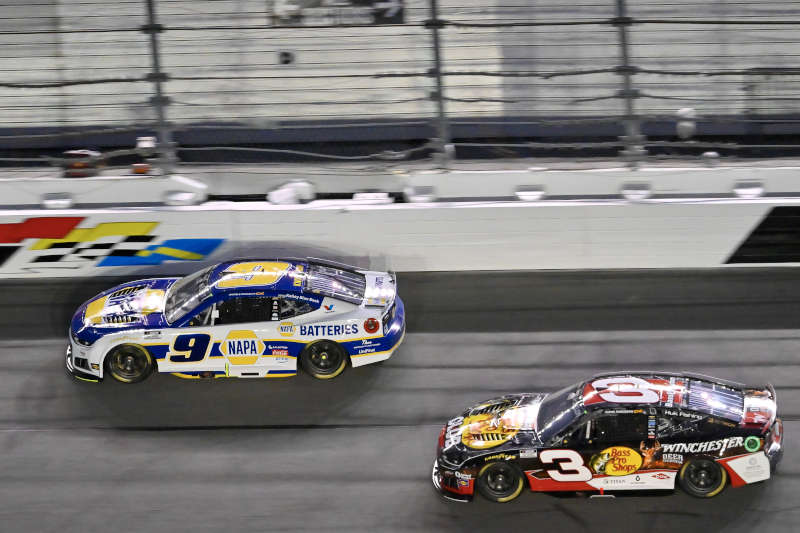 Chase Elliott NAPA Auto Parts 9 Daytona 2026 night race 