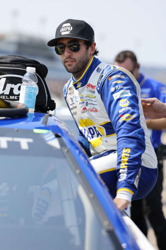 Chase Elliott NAPA Auto Parts 9 NASCAR Iowa 2026 