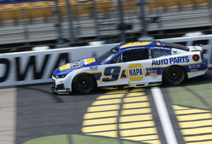 Chase Elliott NAPA Auto Parts 9 NASCAR Iowa 2026