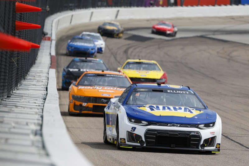 Chase Elliott NAPA Auto Parts 9 NASCAR Iowa 2026 
