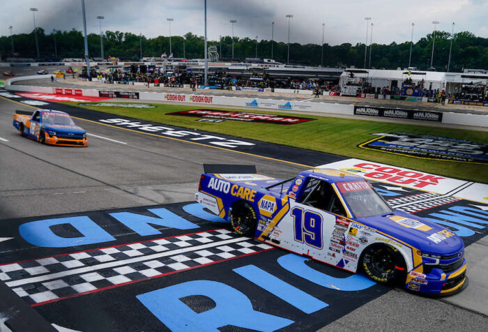 Daniel Hemric 19 NAPA Auto Care NASCAR MHR Richmond 2026
