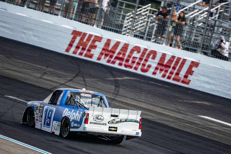 Daniel Hemric 19 NASCAR Trucks 2026 MHR New Hampshire 