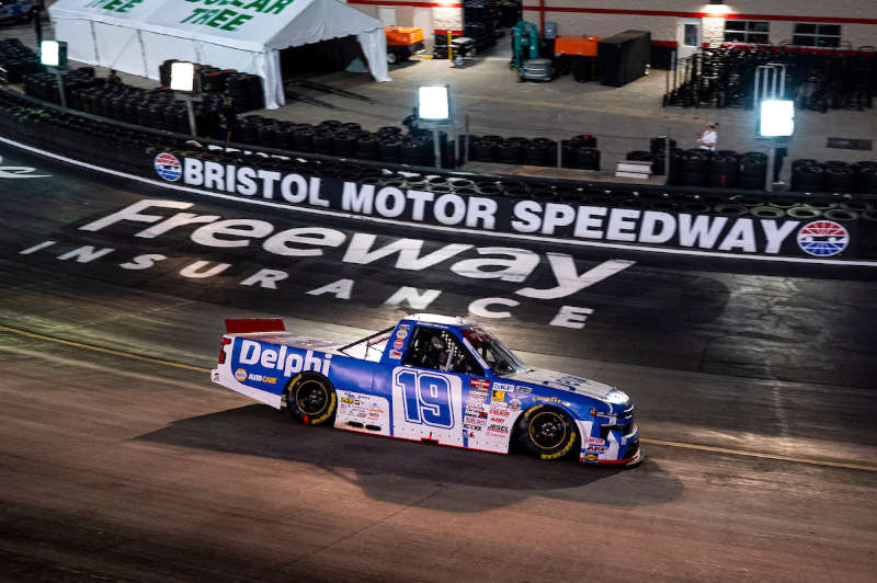 Daniel Hemric MHR 19 NASCAR Trucks Chase 2026 Bristol 