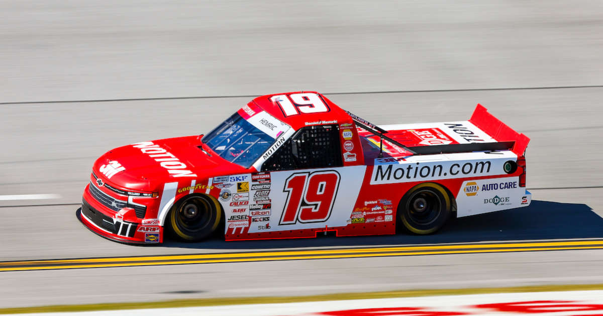 Daniel Hemric 19 NASCAR Talladega 2026 Chase Motion Industries