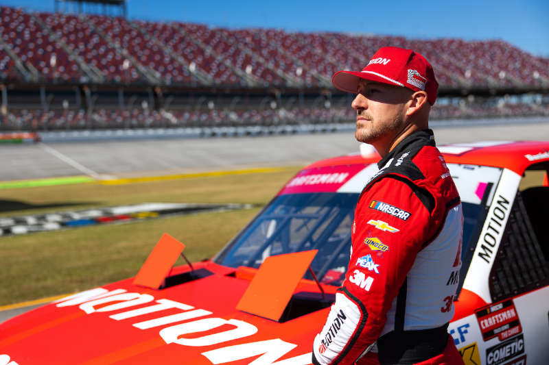 Daniel Hemric 19 NASCAR Talladega 2026 Chase Motion Industries 